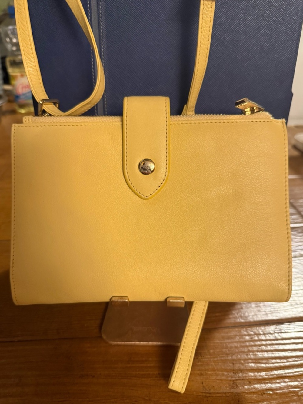 Levenger Cream with Yellowish tint Leather Wallet Organizer with Snap Closure